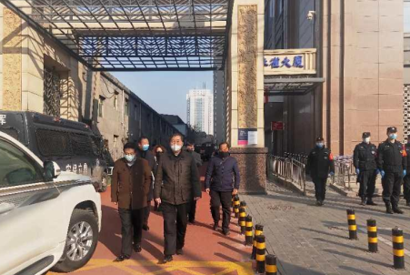 西安市保安協(xié)會(huì)會(huì)長(zhǎng)孟宗林等一行領(lǐng)導(dǎo)來(lái)【朱雀云天】