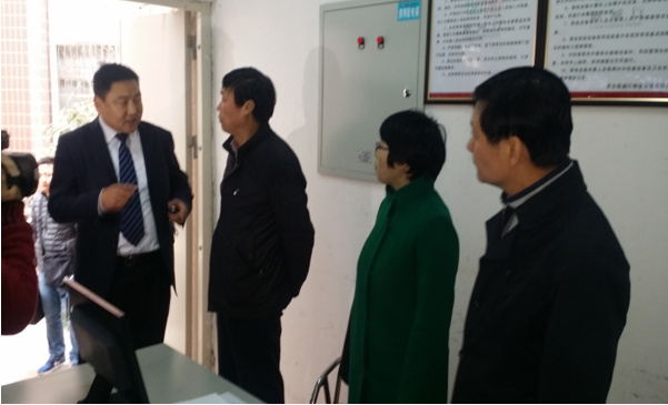 西安市房地局領(lǐng)導(dǎo)蒞臨【萬景花園】項(xiàng)目 進(jìn)行物業(yè)專項(xiàng)檢查