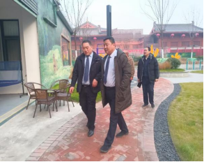 對內(nèi)抓管理，對外樹形象