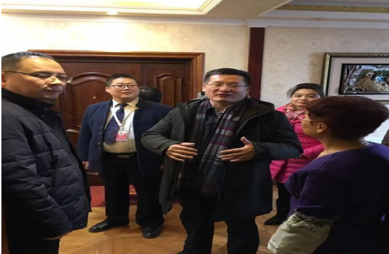 雁塔區(qū)區(qū)委副書記、代區(qū)長(zhǎng)趙雷蒞臨【朱雀云天】小區(qū)檢查冬季供暖情況